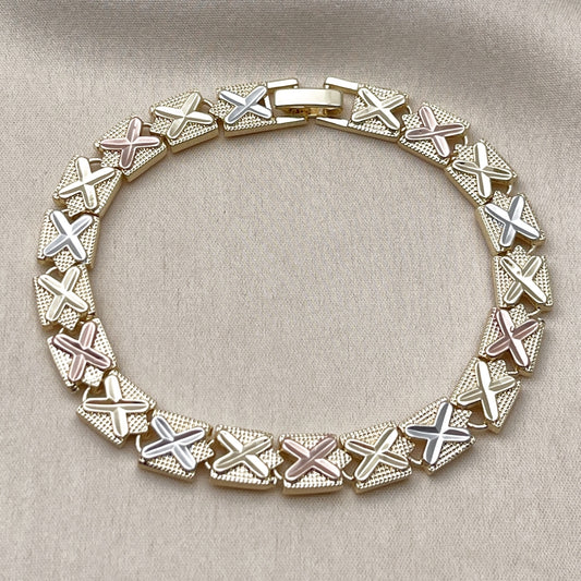 Oro Laminado Solid Bracelet, Gold Filled Style Diamond Cutting Finish, Tricolor