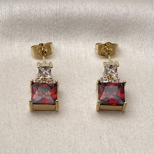Oro Laminado Stud Earring, Gold Filled Style with White and Garnet Cubic Zirconia, Polished, Golden Finish