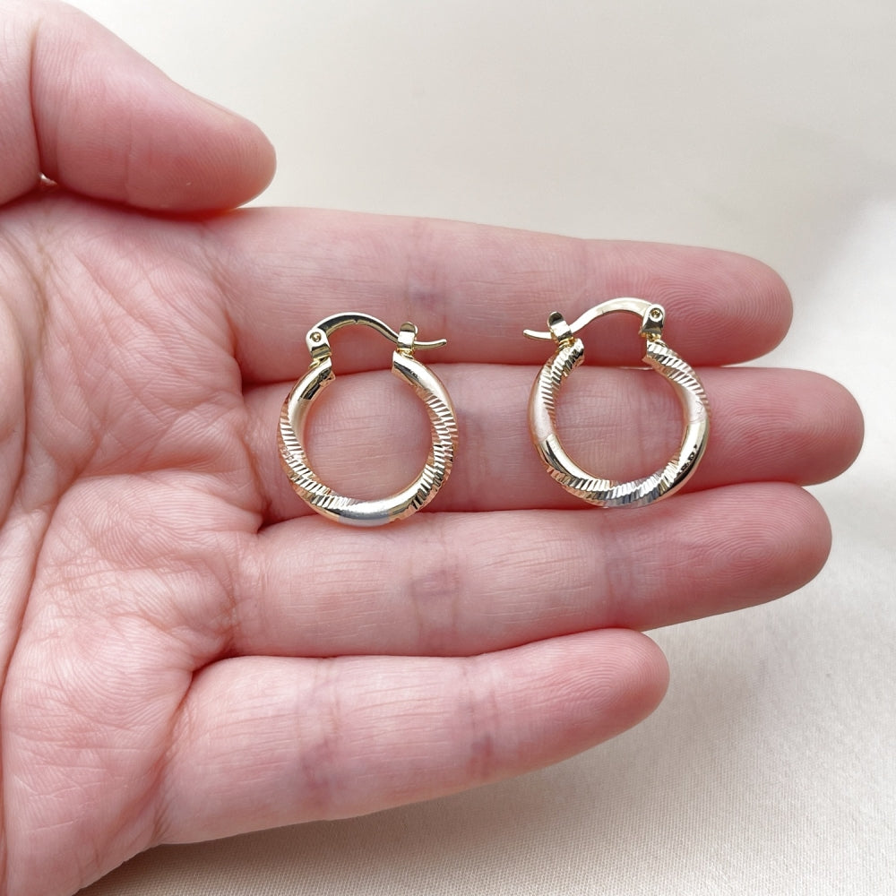 Oro Laminado Small Hoop, Gold Filled Style Diamond Cutting Finish, Tricolor
