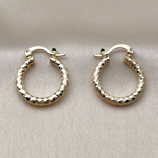 Oro Laminado Small Hoop, Gold Filled Style Diamond Cutting Finish, Golden Finish