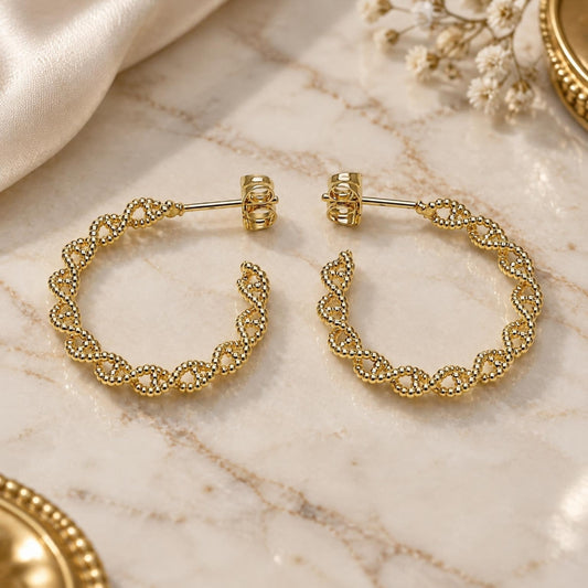 Oro Laminado Medium Hoop, Gold Filled Style Puff Mariner and Mariner Design, Diamond Cutting Finish, Golden Finish