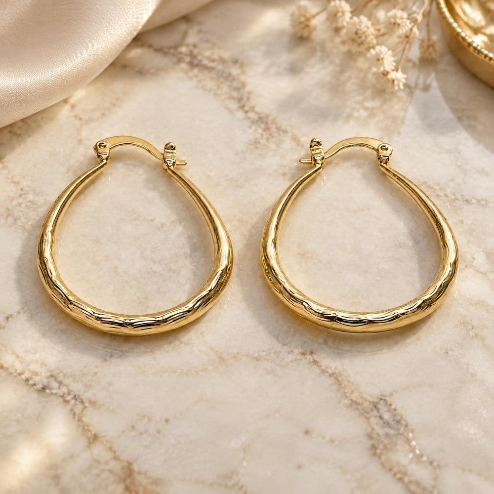 Oro Laminado Medium Hoop, Gold Filled Style Hollow Design, Diamond Cutting Finish, Golden Finish