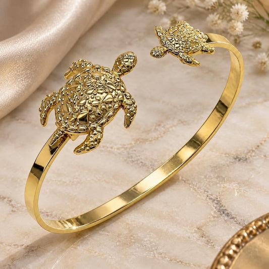 Oro Laminado Individual Bangle, Gold Filled Style Turtle Design, Polished, Golden Finish
