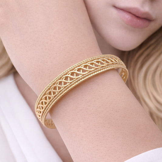 Oro Laminado Individual Bangle, Gold Filled Style Twist Design, Polished, Golden Finish