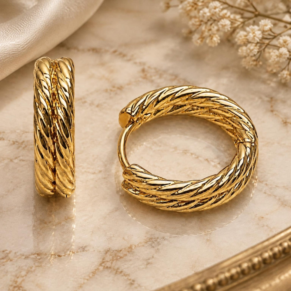 Oro Laminado Huggie Hoop, Gold Filled Style Twist Design, Diamond Cutting Finish, Golden Finish