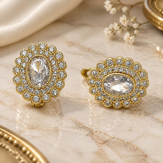 Oro Laminado Leverback Earring, Gold Filled Style Cluster Design, with White Cubic Zirconia, Polished, Golden Finish