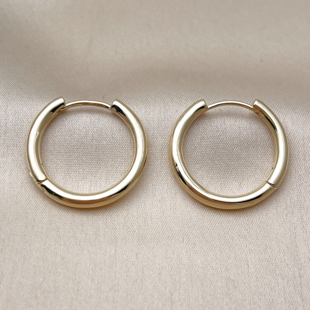 Oro Laminado Huggie Hoop, Gold Filled Style Polished, Golden Finish