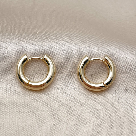 Oro Laminado Huggie Hoop, Gold Filled Style Polished, Golden Finish