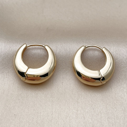 Oro Laminado Huggie Hoop, Gold Filled Style Polished, Golden Finish