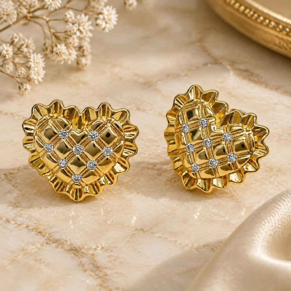 Oro Laminado Stud Earring, Gold Filled Style Heart Design, with White Cubic Zirconia, Diamond Cutting Finish, Golden Finish