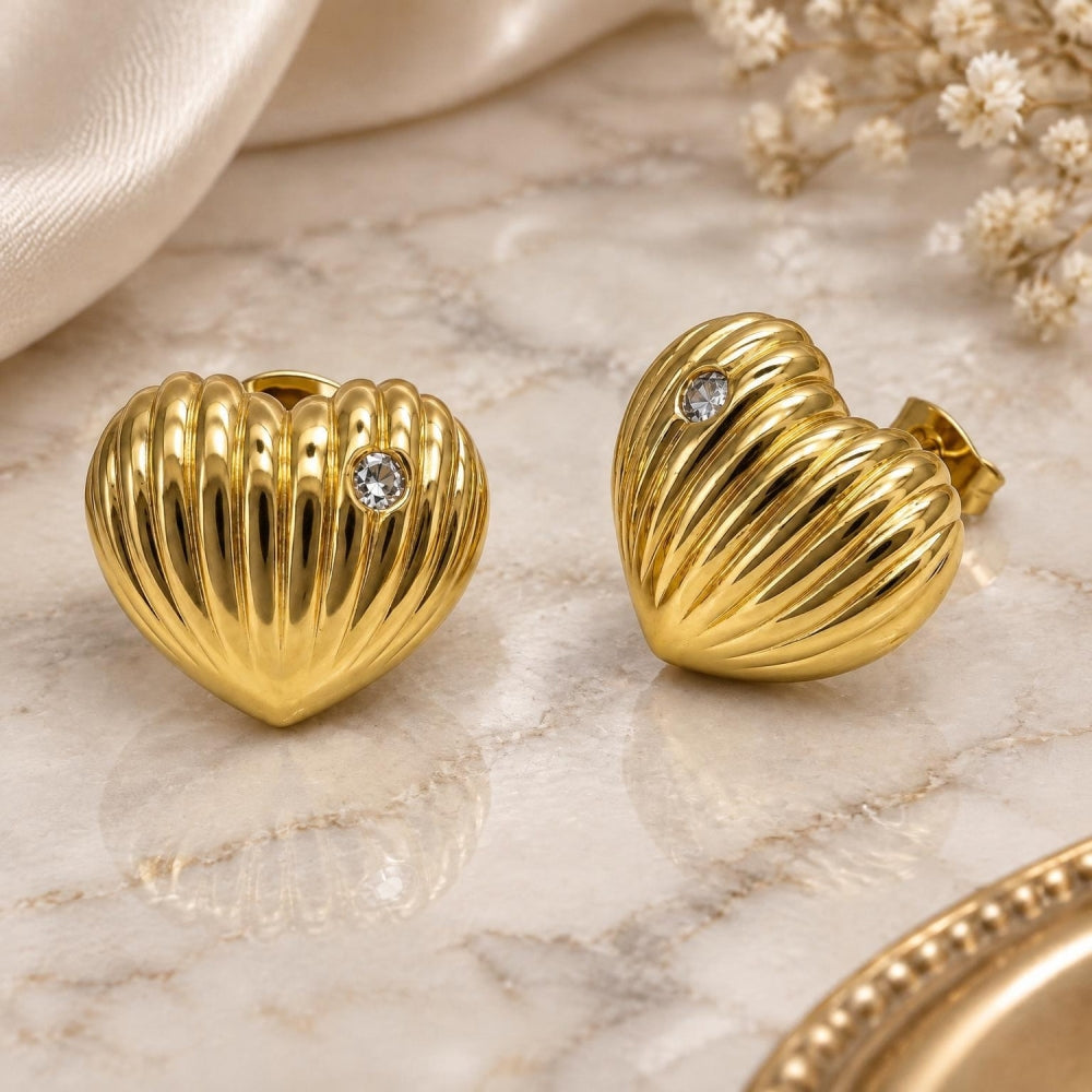 Oro Laminado Stud Earring, Gold Filled Style Heart Design, with White Cubic Zirconia, Polished, Golden Finish