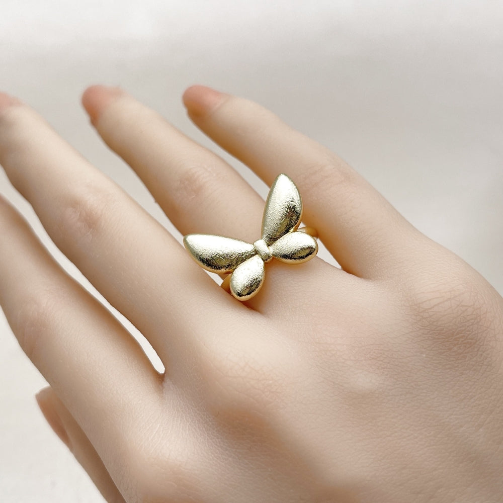 Oro Laminado Elegant Ring, Gold Filled Style Butterfly Design, Brushed Finish, Golden Finish
