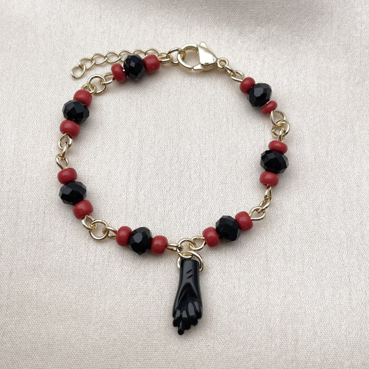 Oro Laminado Charm Bracelet, Gold Filled Style Figa Hand Design, with Black and Garnet Crystal, Polished, Golden Finish