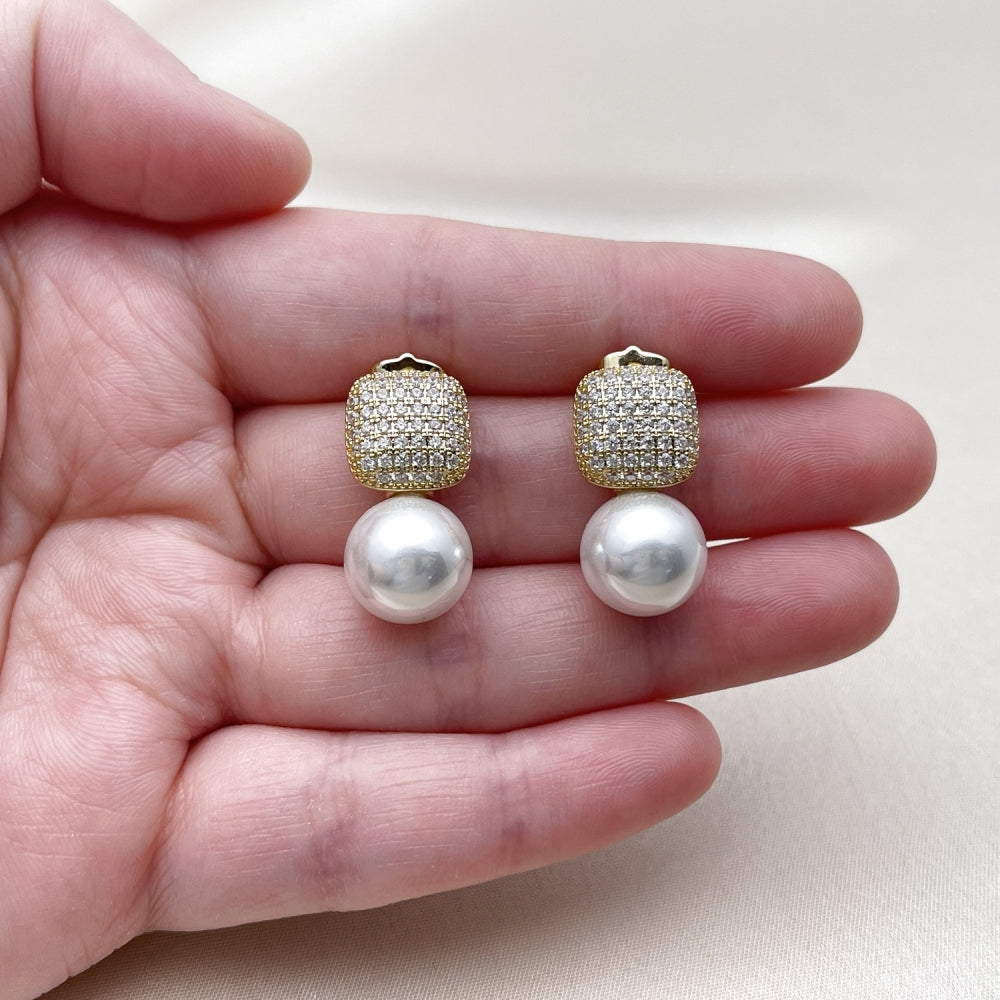 Oro Laminado Stud Earring, Gold Filled Style Ball Design, with Ivory Pearl and White Micro Pave, Polished, Golden Finish