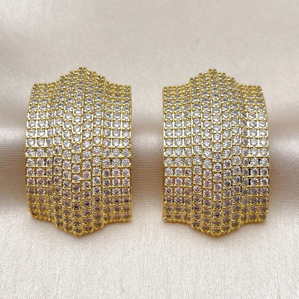 Oro Laminado Stud Earring, Gold Filled Style with White Cubic Zirconia, Polished, Golden Finish