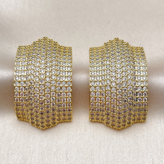 Oro Laminado Stud Earring, Gold Filled Style with White Cubic Zirconia, Polished, Golden Finish