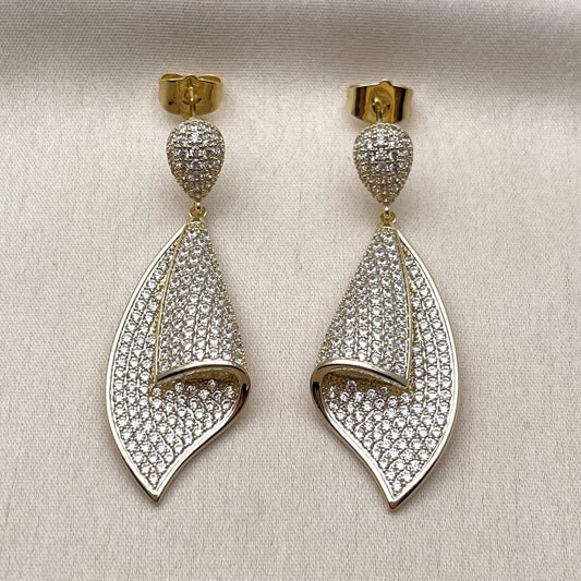 Oro Laminado Dangle Earring, Gold Filled Style with White Cubic Zirconia, Polished, Golden Finish