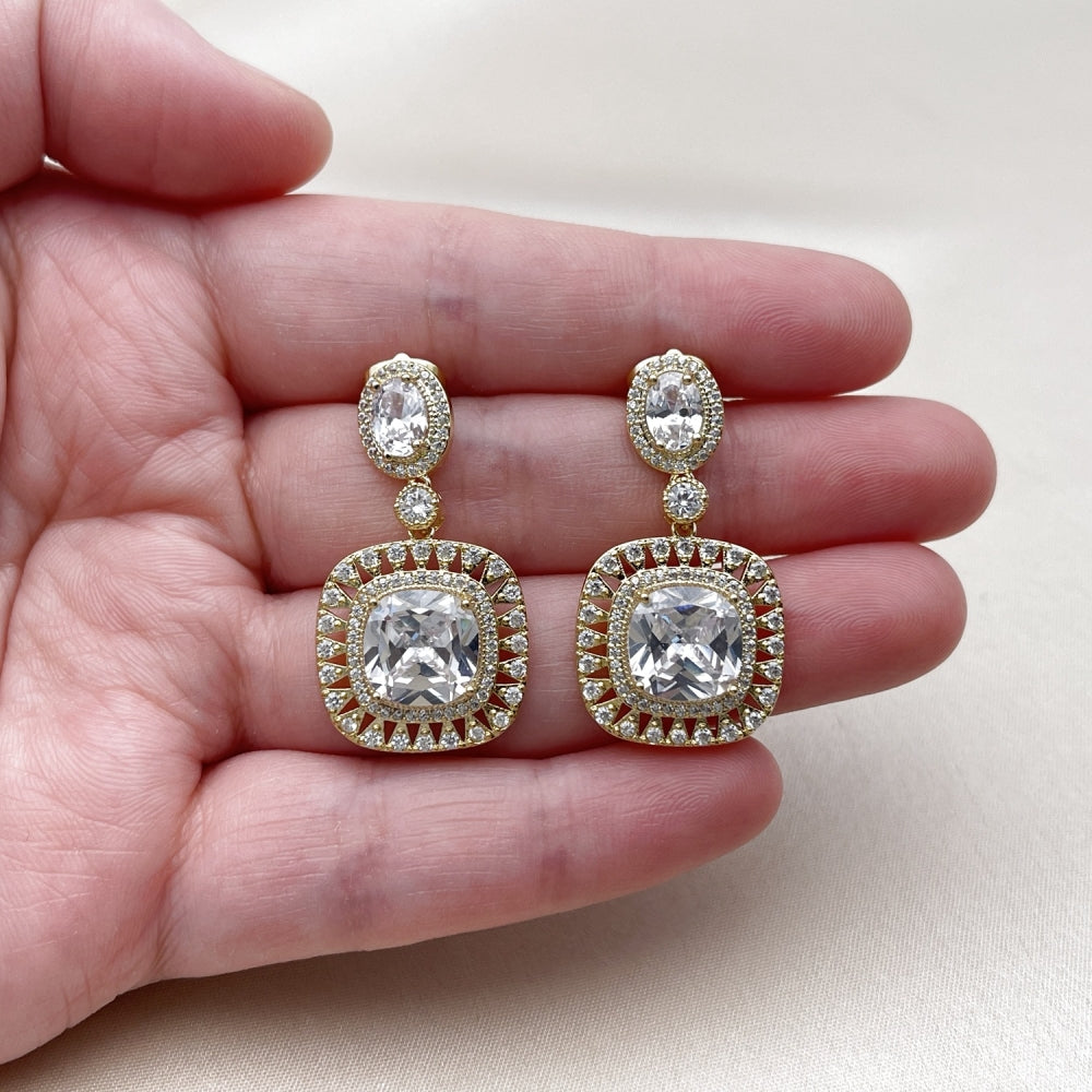 Oro Laminado Dangle Earring, Gold Filled Style Cluster Design, with White Cubic Zirconia and White Micro Pave, Polished, Golden Finish