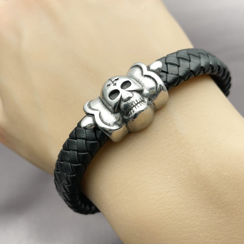 Stainless Steel Fancy Bracelet, Skull Design, Black Leather Finish, Steel Finish