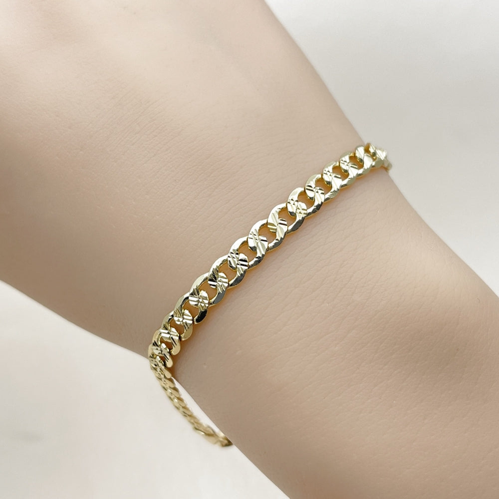 Oro Laminado Basic Bracelet, Gold Filled Style Curb Design, Diamond Cutting Finish, Golden Finish