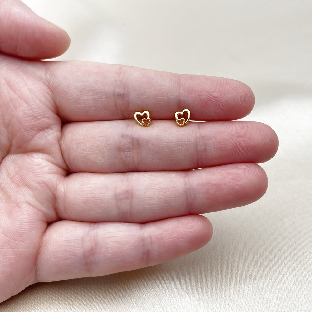 Oro Laminado Stud Earring, Gold Filled Style Heart Design, Polished, Golden Finish