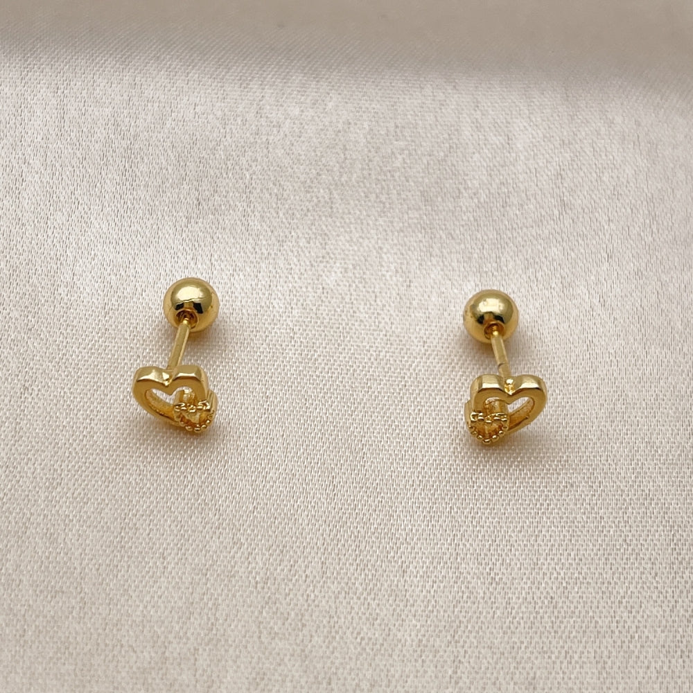 Oro Laminado Stud Earring, Gold Filled Style Heart Design, Polished, Golden Finish