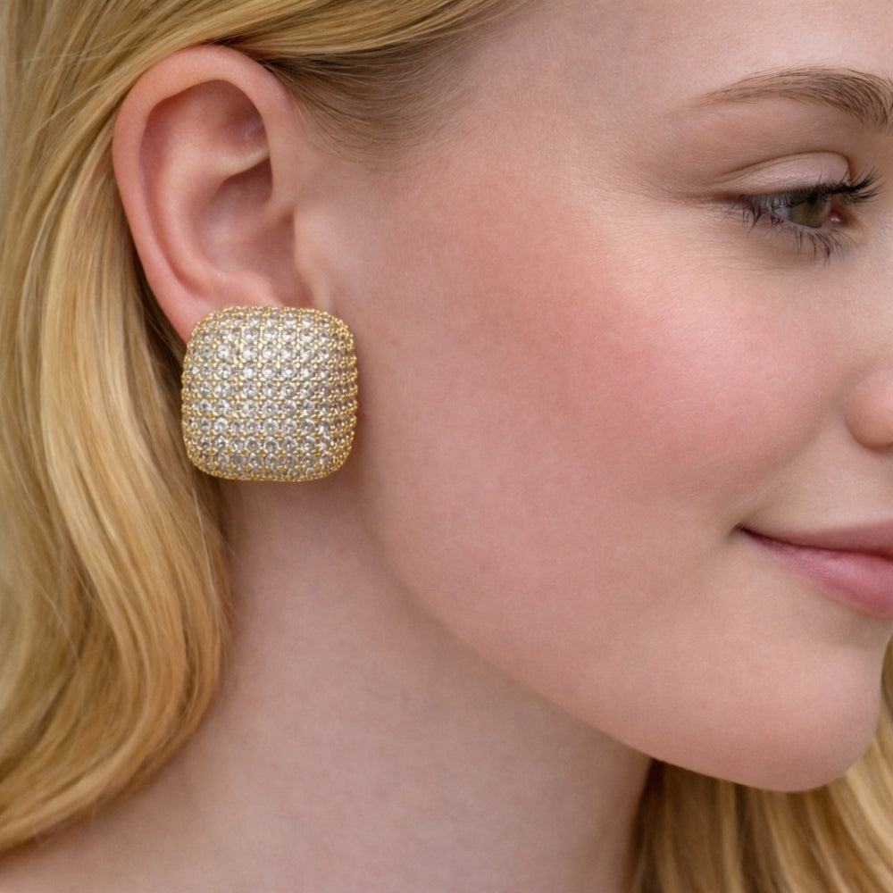 Oro Laminado Stud Earring, Gold Filled Style with White Cubic Zirconia, Polished, Golden Finish