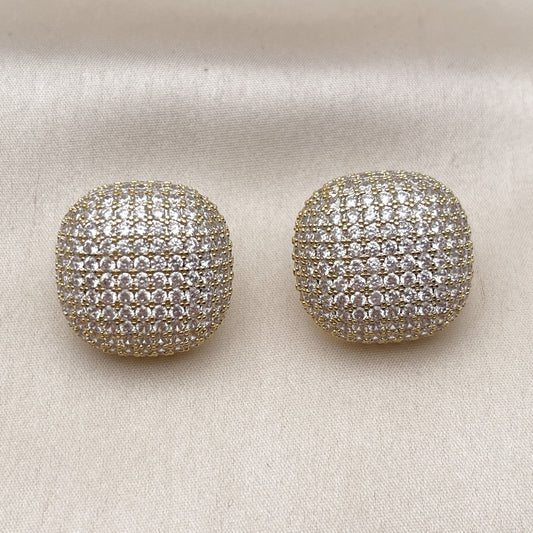 Oro Laminado Stud Earring, Gold Filled Style with White Cubic Zirconia, Polished, Golden Finish