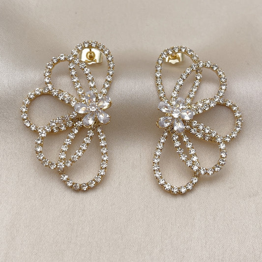 Oro Laminado Stud Earring, Gold Filled Style Flower and Teardrop Design, with White Crystal and White Cubic Zirconia, Polished, Golden Finish