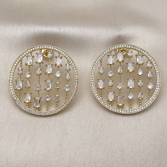 Oro Laminado Stud Earring, Gold Filled Style with White Cubic Zirconia and White Micro Pave, Polished, Golden Finish