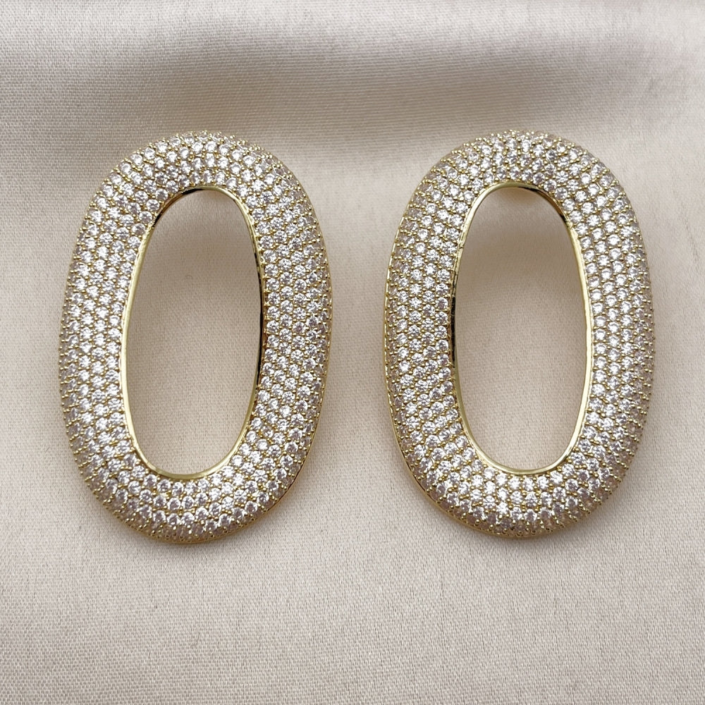 Oro Laminado Stud Earring, Gold Filled Style with White Cubic Zirconia, Polished, Golden Finish