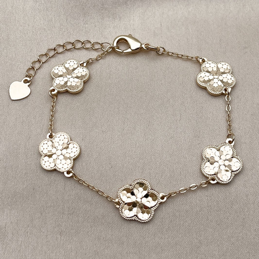 Oro Laminado Fancy Bracelet, Gold Filled Style Flower and Rolo Design, Diamond Cutting Finish, Golden Finish
