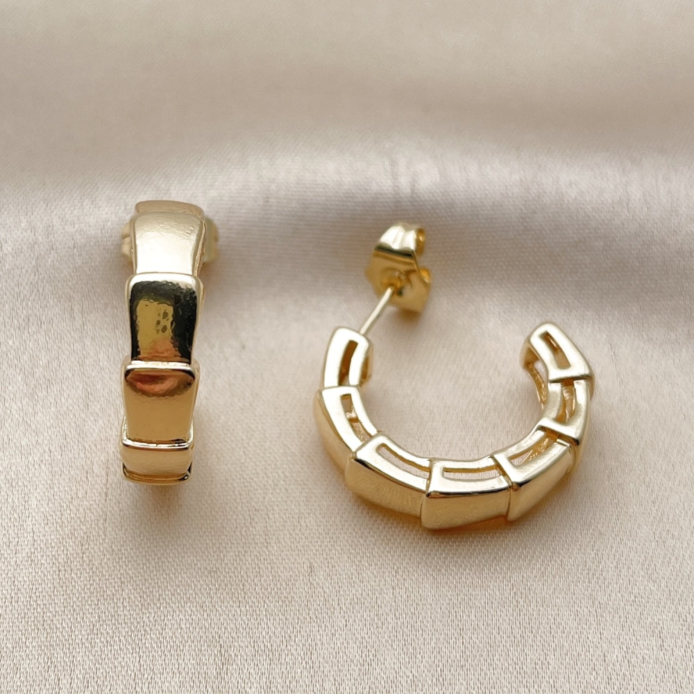 Oro Laminado Small Hoop, Gold Filled Style Snake Design, Polished, Golden Finish