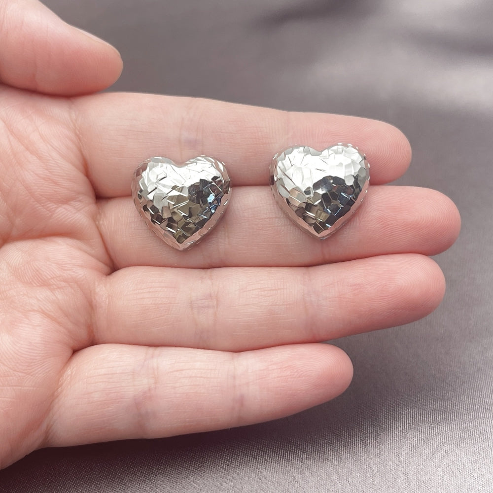 White Gold Filled Stud Earring, Heart Design, Diamond Cutting Finish, Rhodium Finish