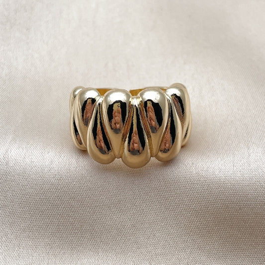 Oro Laminado Elegant Ring, Gold Filled Style Heart Design, Polished, Golden Finish