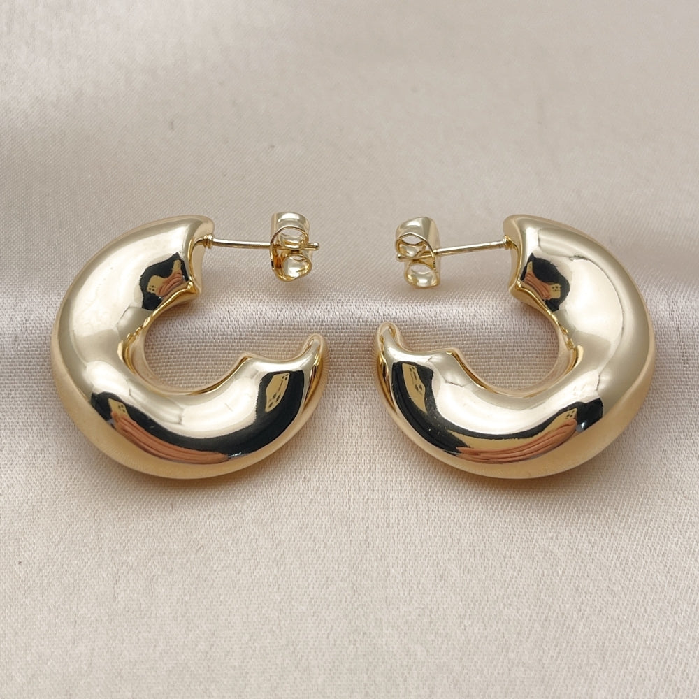 Oro Laminado Medium Hoop, Gold Filled Style Hollow Design, Polished, Golden Finish
