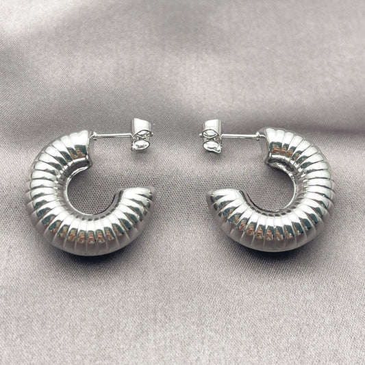 White Gold Filled Stud Earring, Hollow Design, Diamond Cutting Finish, Rhodium Finish