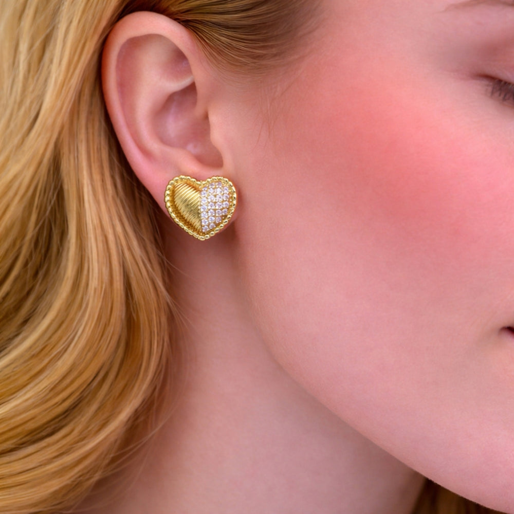 Oro Laminado Stud Earring, Gold Filled Style Heart Design, with White Cubic Zirconia, Polished, Golden Finish