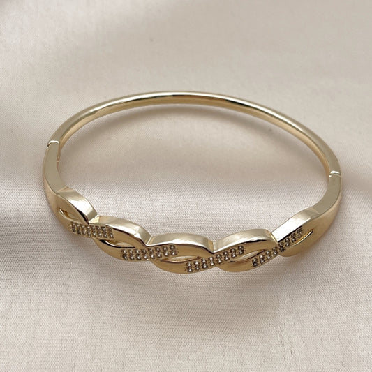 Oro Laminado Individual Bangle, Gold Filled Style Twist Design, with White Cubic Zirconia, Polished, Golden Finish