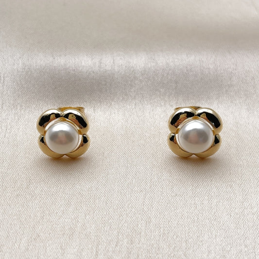 Oro Laminado Stud Earring, Gold Filled Style Four-leaf Clover and Ball Design, with Ivory Pearl, Polished, Golden Finish