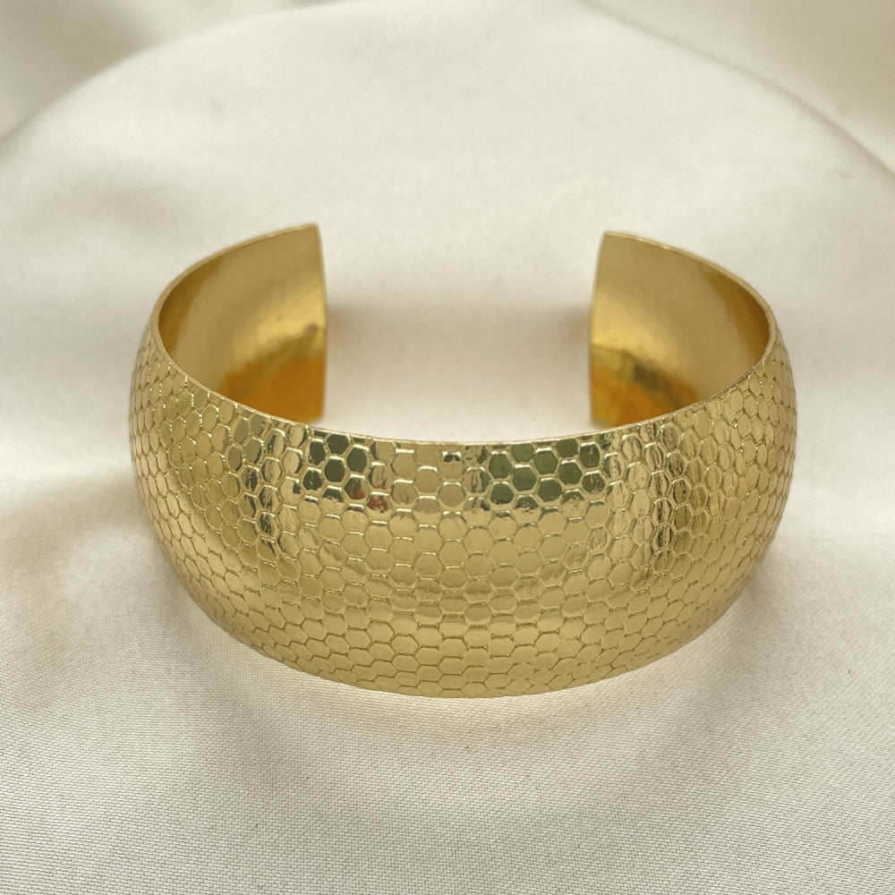 Diamond Cut Gold Bangle Bracelet - Adjustable Size Handmade Cuff Bangle. Gif for Women - Gold Filled Style Bangles 07.101.0027